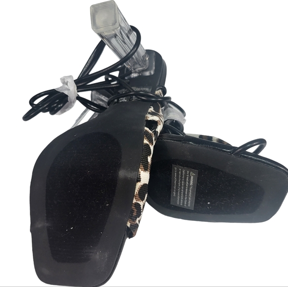 New York and Company Carolle Clear Heel Dress Sandals 7.5 - Picture 4 of 4